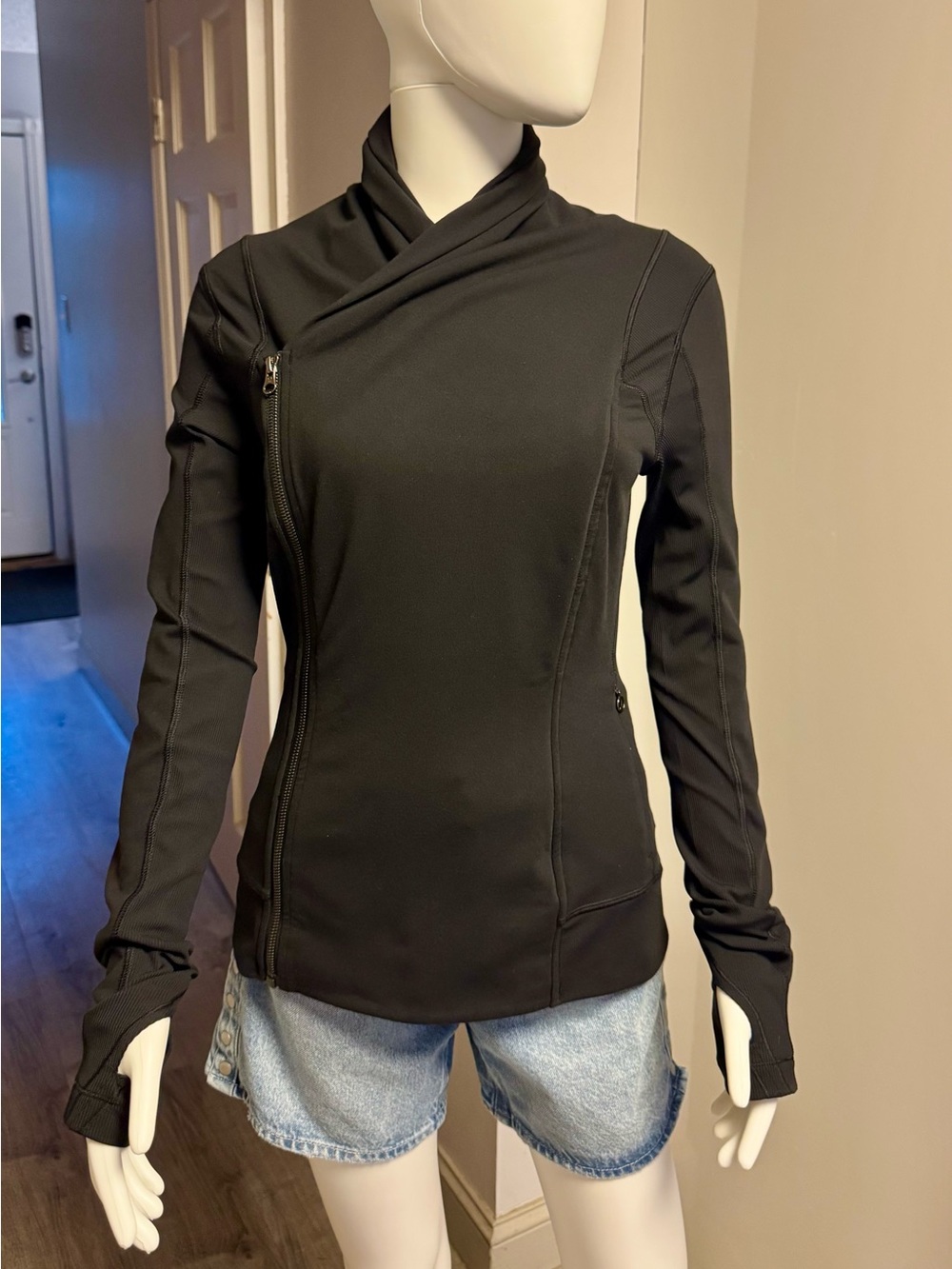 Asymmetrical Zip Black  Lululemon Bhakti Jacket